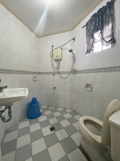 Bathroom 4, La Virginia Leisure Park and Amusement Resort, Mataas Na Kahoy