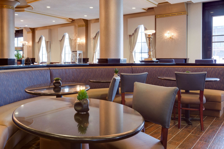 Food & Drinks 5, Drury Plaza Hotel St. Louis at the Arch, Saint Louis