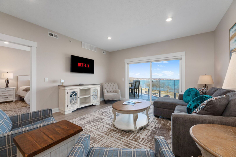 Others 3, 539 Bay St. Lake View Condo Unit 403E, Grand Traverse