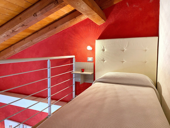 Bedroom 3, Gioia Guesthouse, Oristano