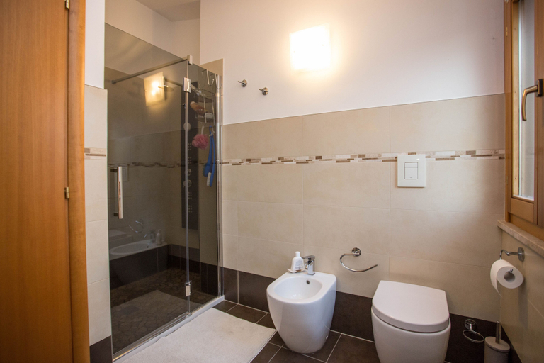 Bathroom 3, Affittacamere da Marco, Pesaro E Urbino