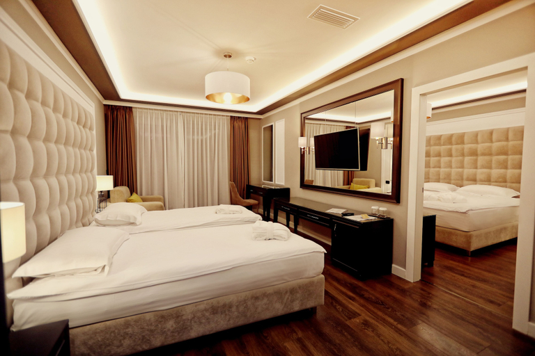 Bedroom 3, Premium Beach Hotel, Kavajës