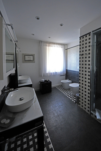 Others 5, Casa di Giò, Rome