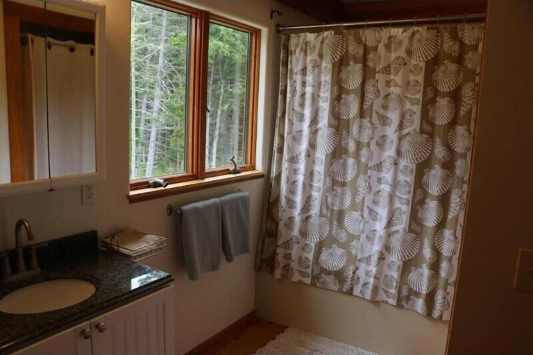 Bathroom, Deep Cove, Hancock