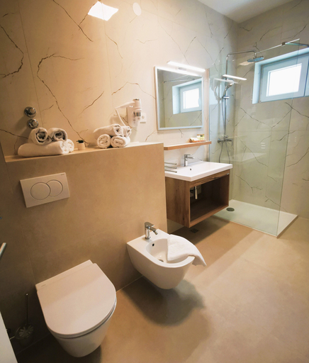 Bathroom 5, Apartments Villa Beller, Opatija/Veprinac