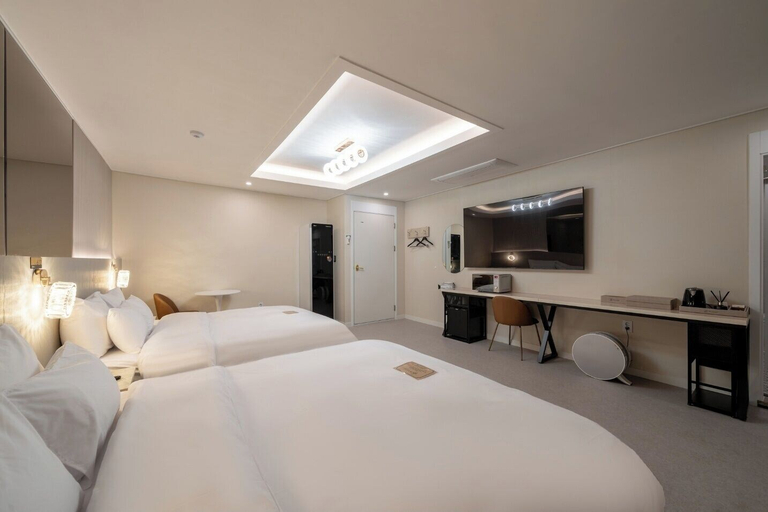 Bedroom 4, DK INCHEON AIRPORT HOTEL, Jung