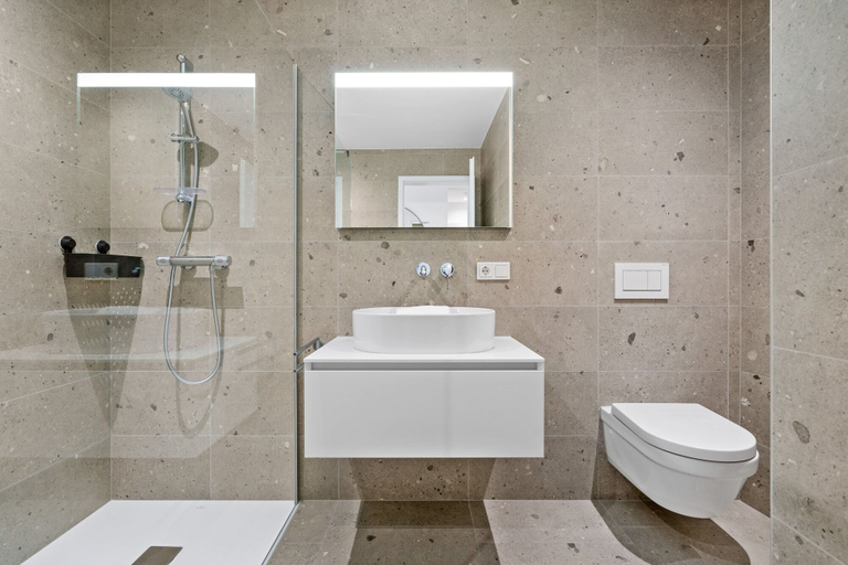 Bathroom 2, Charming Clausen Getaway Serene ID209, Luxembourg