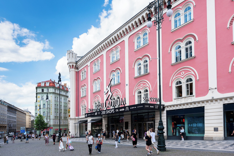 Exterior & Views 2, Modern 3 bedrooms apartment with AC, Praha 7