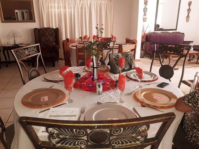 Food & Drinks 3, Akkerdam Bed and Breakfast, Namakwa