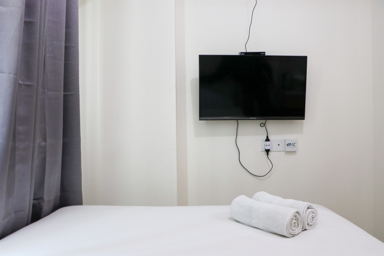 Bedroom 4, Comfort Living Studio at Osaka Riverview PIK 2 Apartment By Travelio, Tangerang