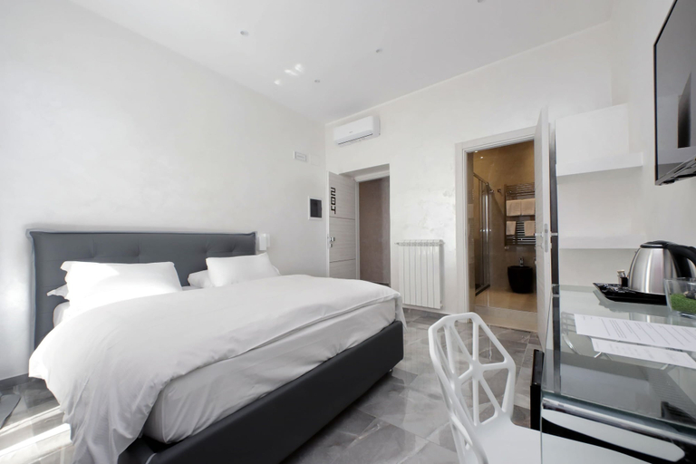 Bedroom 3, DolceVitaSuite, Rome