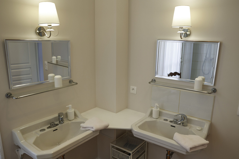 Bathroom 5, Le Bas Manoir - Chambres D'hôtes, Calvados