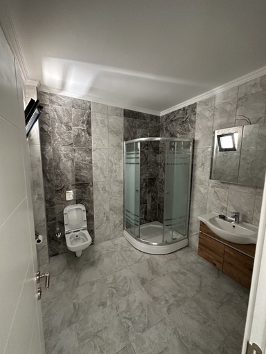 Bathroom, Dogukan Hom, Yomra