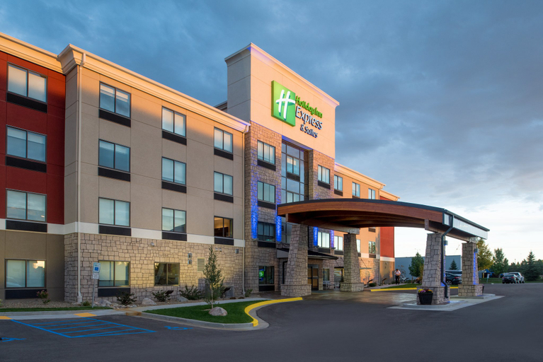 Exterior & Views 4, Holiday Inn Express & Suites BISMARCK by IHG, Burleigh