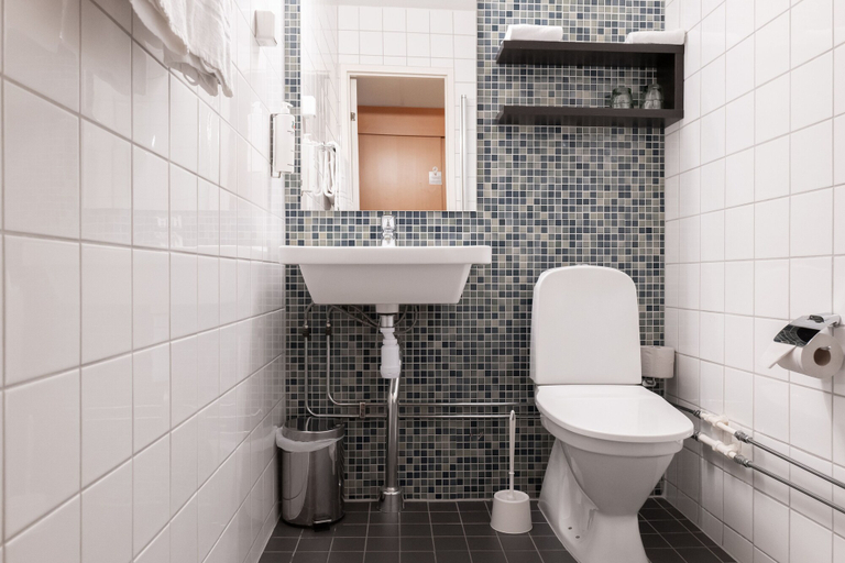 Bathroom 4, Good Morning+ Malmö, Malmö