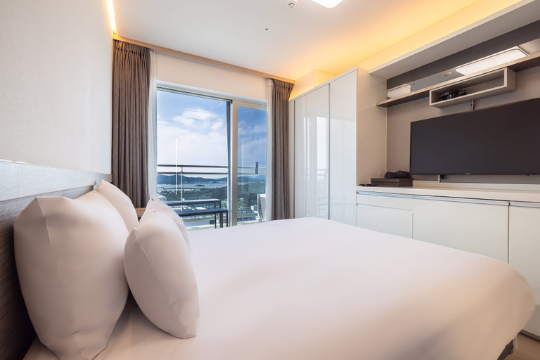 Bedroom 5, Skytop Hotel Incheon Airport, Jung