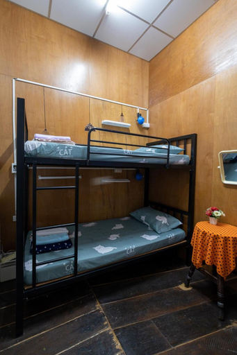 Bedroom, Sip N' Camp - Hostel, Samphantawong