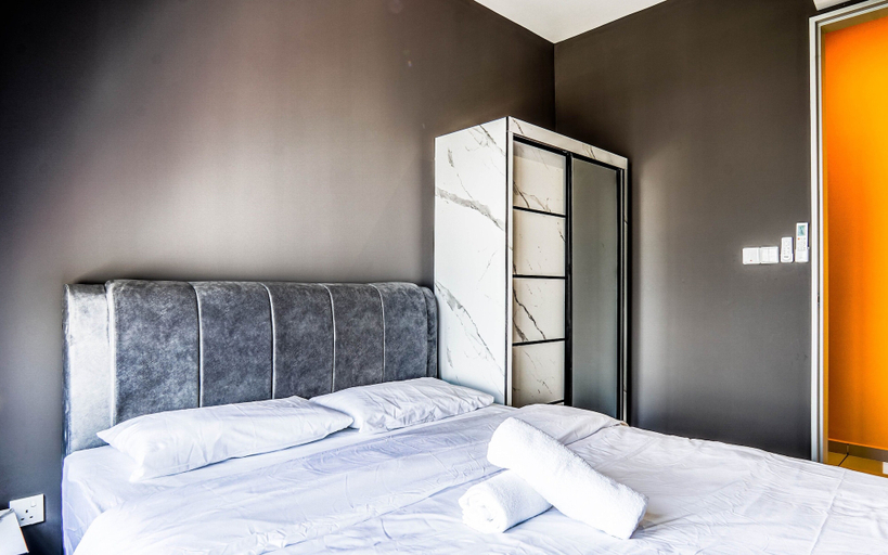Bedroom 12