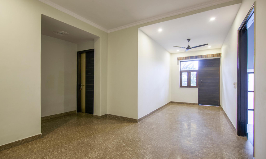 Public Area 3, Treebo Swastika Premium, Gautam Buddha Nagar