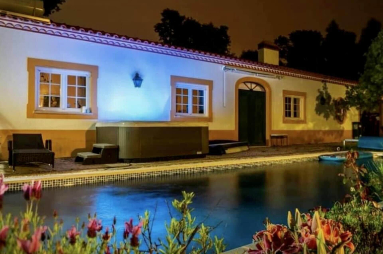 Exterior 3, Farmhouse Sleeps 8 With Pool & Horses, Alcobaça