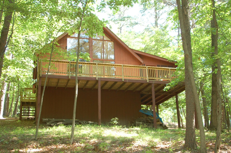 Exterior & Views 2, Fox Hollow - Cozy Den With a Hot Tub, Berkeley