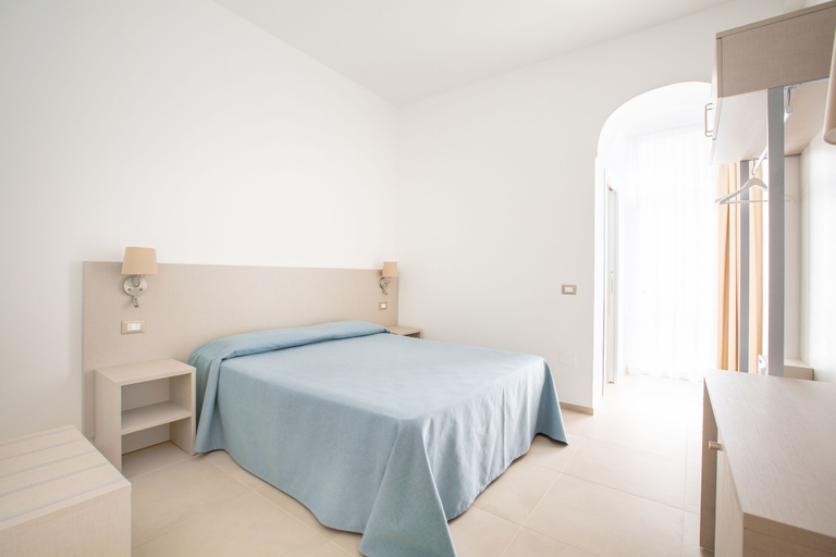 Bedroom 4, Hotel Falcone, Foggia