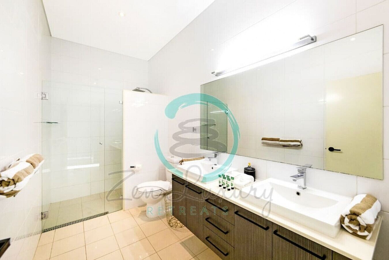 Bedroom 3, ZEN ARCTIC LUXURY 2-STORY House & Pool, Fannie Bay
