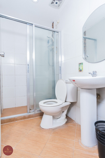 Bathroom 4, Quezon Premier Hotel Lucena, Lucena City
