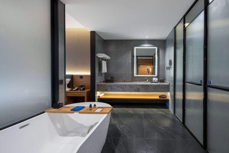 Bathroom 4, Tryp BY Wyndham Zizhou, Neijiang