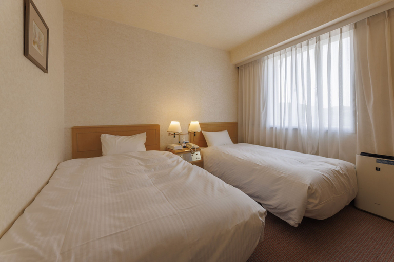 Bedroom 4, Shimonoseki Station West Washington Hotel Plaza, Shimonoseki
