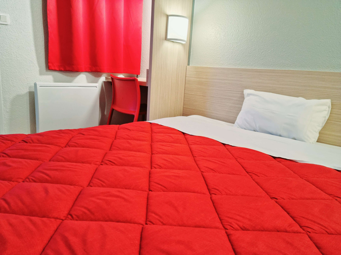 Bedroom 4, Premiere Classe Honfleur, Calvados