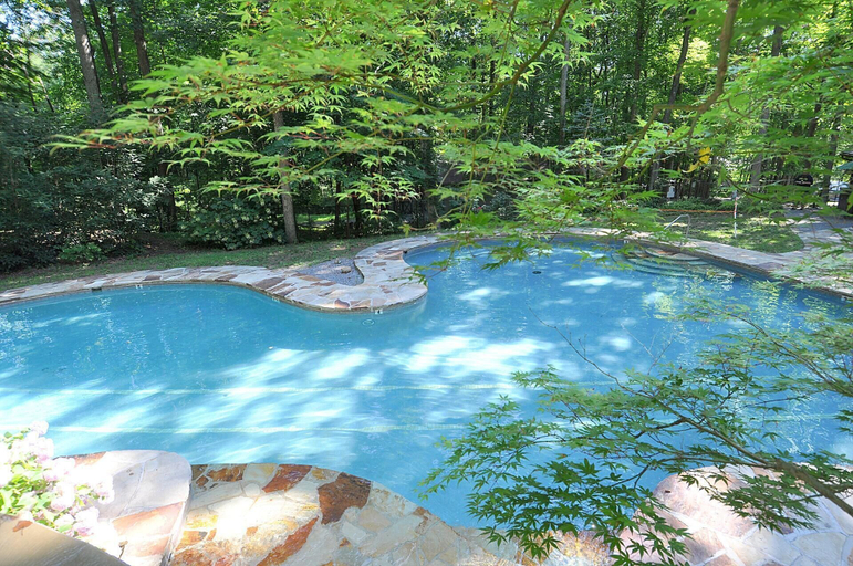 Sport & Beauty 5, Serendipity - Large 5BR With a Hot Tub, Morgan