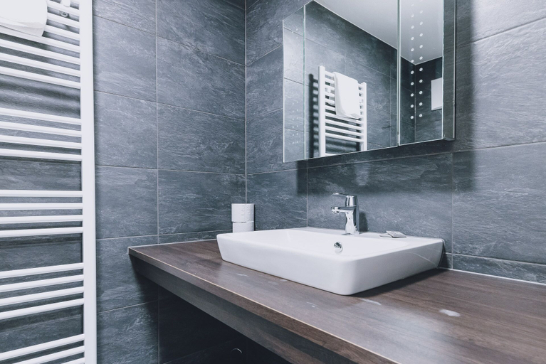 Bathroom 3, Alpine city living by we rent, Zell am See