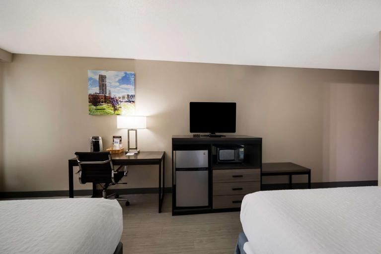 Bedroom 4, Best Western Executive Inn, Calhoun