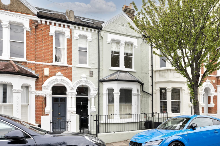 Room 2, Family Home near Clapham Common, London