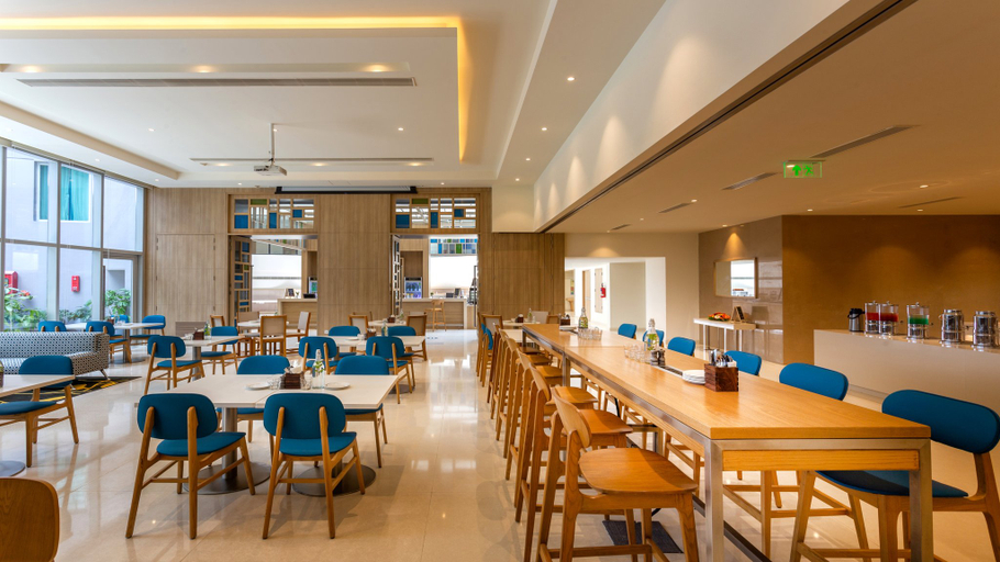 Food & Drinks 2, Holiday Inn Express & Suites BENGALURU OMR by IHG, Bangalore Rural