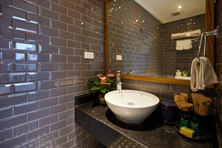Bathroom 5, Hanoi Calido Hotel, Hoàn Kiếm