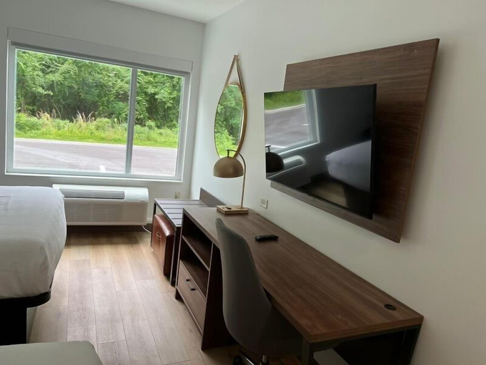 Bedroom 4, La Quinta Inn & Suites by Wyndham Manchester / Arnold AFB, Coffee