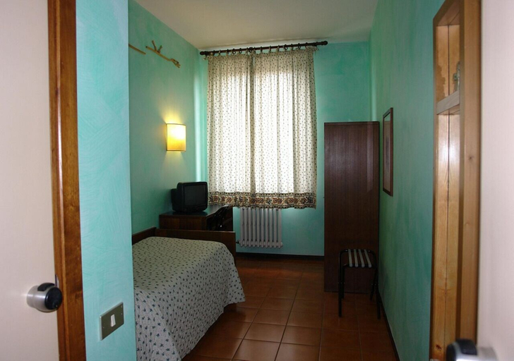 Bedroom 2, HOTEL LA PERGOLETTA, Terni