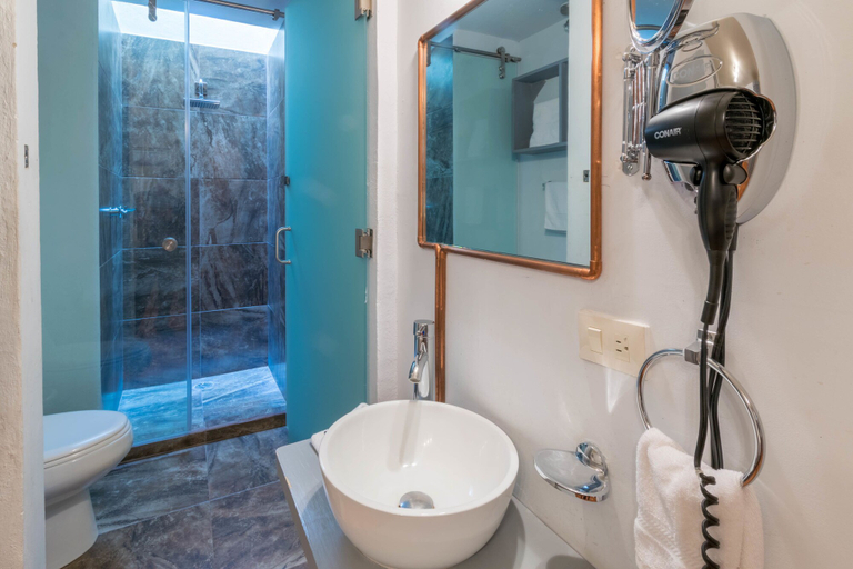 Bathroom 2, Hotel Damiana Boutique, Querétaro
