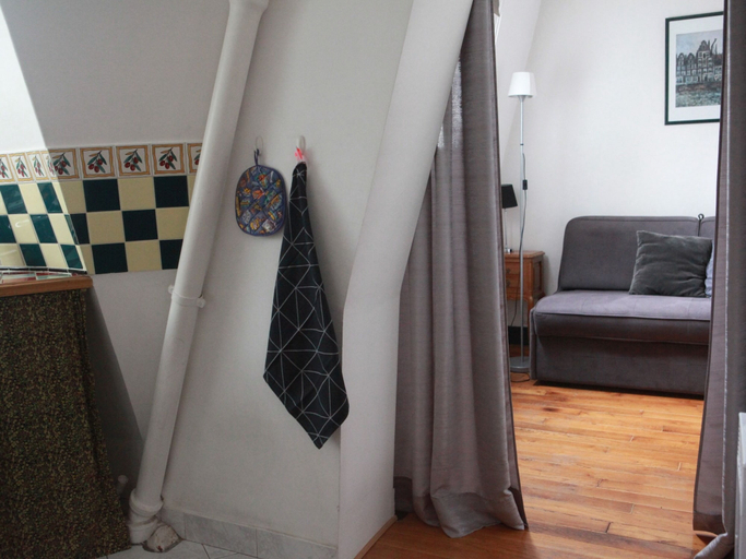 Bedroom, Studio Marais Belle Epoque, Paris