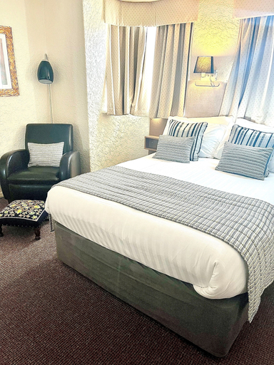 Bedroom 3, Clifton Court Metro Hotel, Lancashire