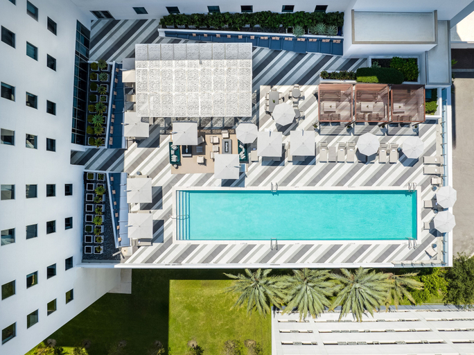 Sport & Beauty 2, AC Hotel by Marriott Miami Aventura, Miami-Dade