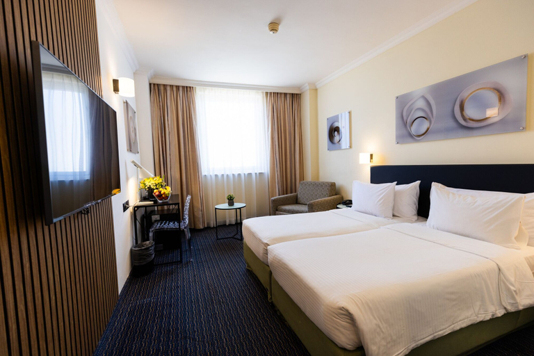 Bedroom 4, Grand Beach Hotel