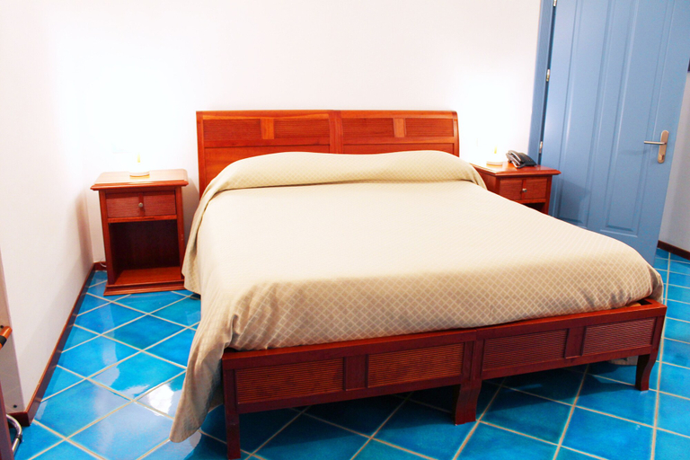 Bedroom 2, Hotel Pisacane, Salerno