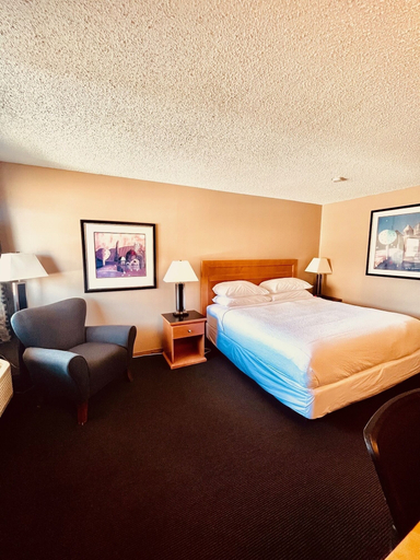 Bedroom 4, Royal Hotel, Division No. 10