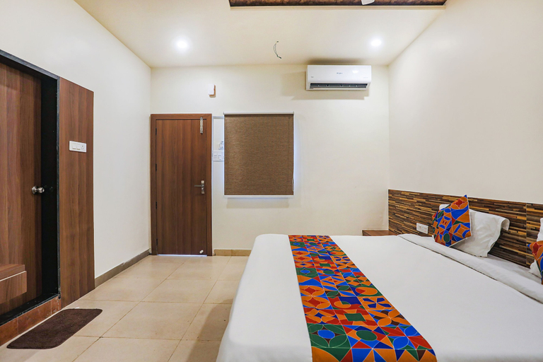 Bedroom 4, Fabexpress Jai Manglam Service Apartment, Nagpur