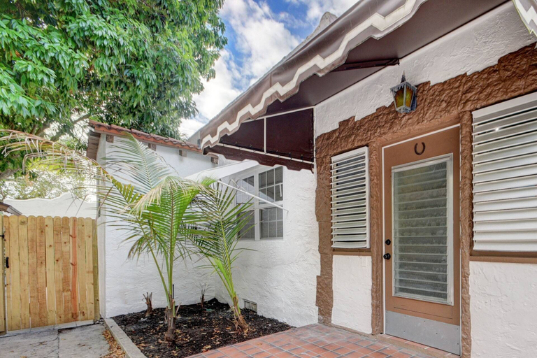 Exterior & Views 2, Sunset Home West Palm Beach/close to Downtown/ Shops/ Pet Friendly, Palm Beach