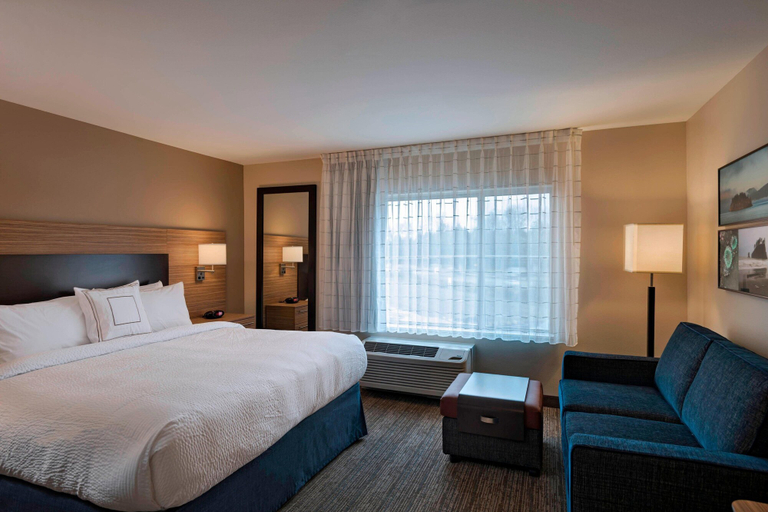 Bedroom 4, TownePlace Suites by Marriott Tacoma Lakewood, Pierce