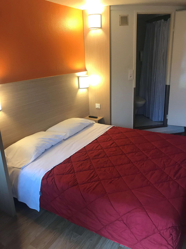 Bedroom 3, Premiere Classe Montbeliard - Sochaux, Doubs
